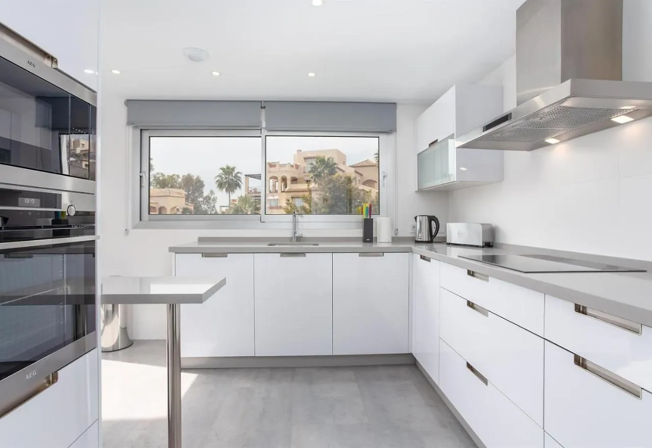 New Penthouse Apartment In Marbella Estepona 0*,